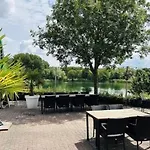 Forest Vacation -fenced Garden- * Ewijk