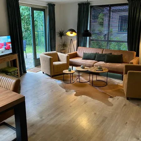 Holiday home Groene Heuvels 73 *